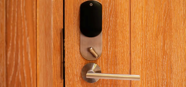 Automatic Locking Door Knob Waterloo