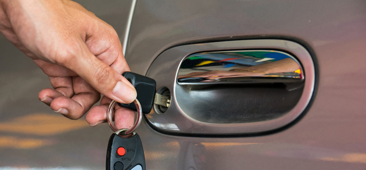 Car door lock repair in Waterloo